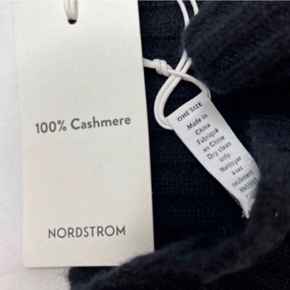NORDSTROM 100% Cashmere NWT Black Knit Beanie Hat - Picture 2 of 5